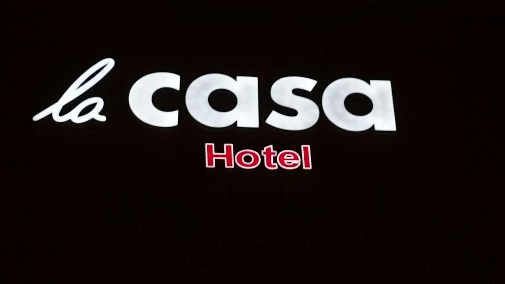 Lacasa Hotel Атирау Екстер'єр фото